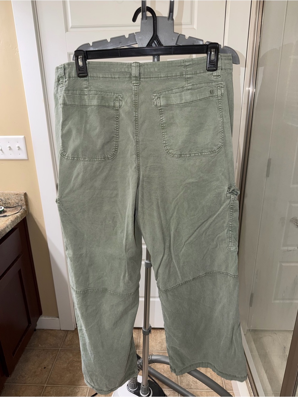 Pants Subcategory Classification - Picture 2 of 4